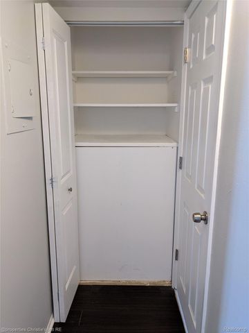 1514 Normandy Road 203, Clawson, MI 48073
