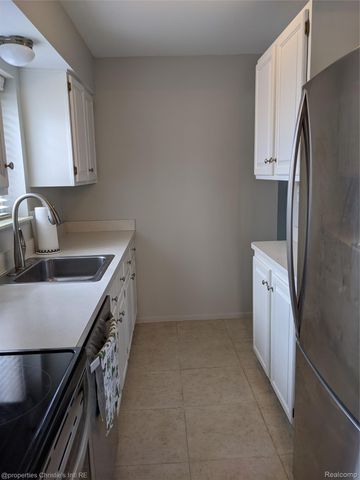 1514 Normandy Road 203, Clawson, MI 48073