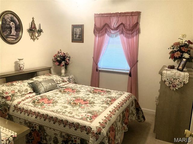 114 S White Oak Street, Desloge, MO 63601