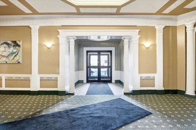 114-20 Queens Boulevard F5, Forest Hills, NY 11375