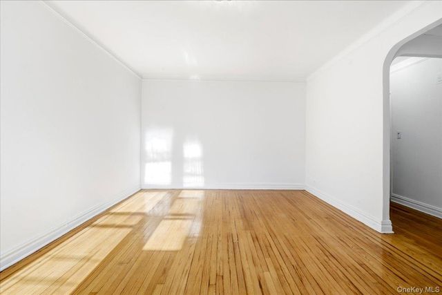 114-20 Queens Boulevard F5, Forest Hills, NY 11375