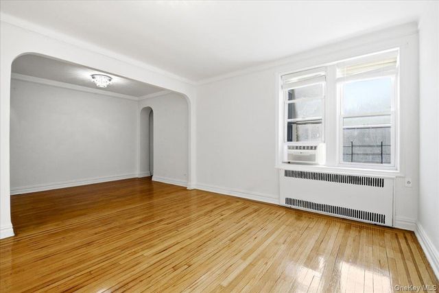 114-20 Queens Boulevard F5, Forest Hills, NY 11375