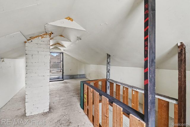 11459 Jackson Avenue, Warren, MI 48089