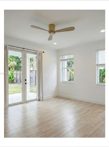 16364 SW 63rd Ter, Miami, FL 33193