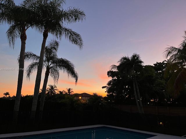 16364 SW 63rd Ter, Miami, FL 33193