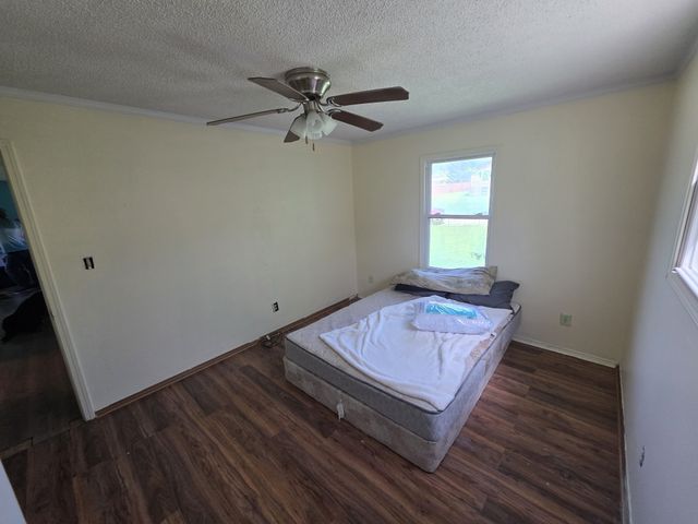 935 Meadowbrook Rd, Afton, TN 37616