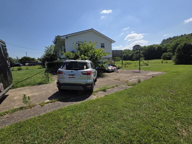 935 Meadowbrook Rd, Afton, TN 37616