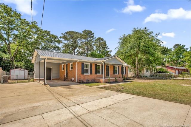 3220 Periwinkle Drive, Fayetteville, NC 28306