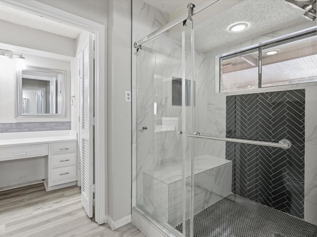 1811 Briarcrest Lane, Arlington, TX 76012