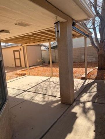 6200 Summer Ray Road NW, Albuquerque, NM 87120