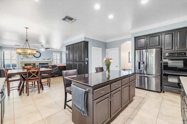 1920 Shropshire St, Roseville, CA 95747