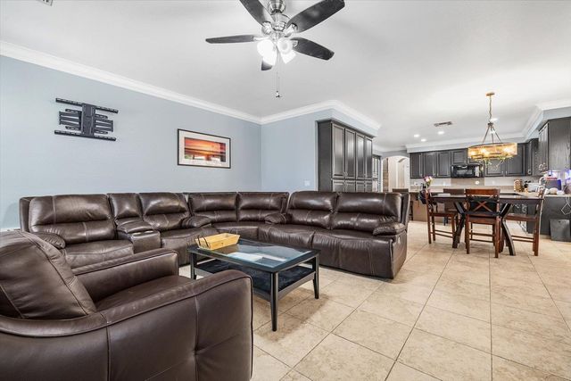 1920 Shropshire St, Roseville, CA 95747