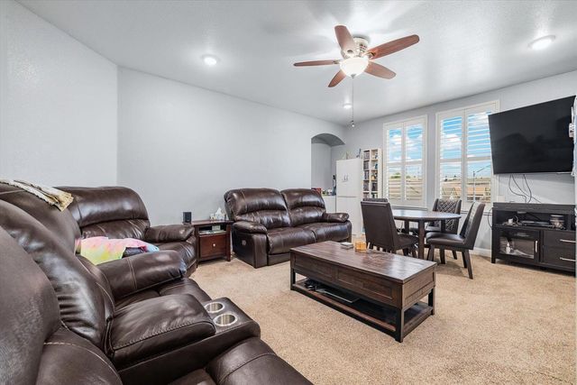1920 Shropshire St, Roseville, CA 95747