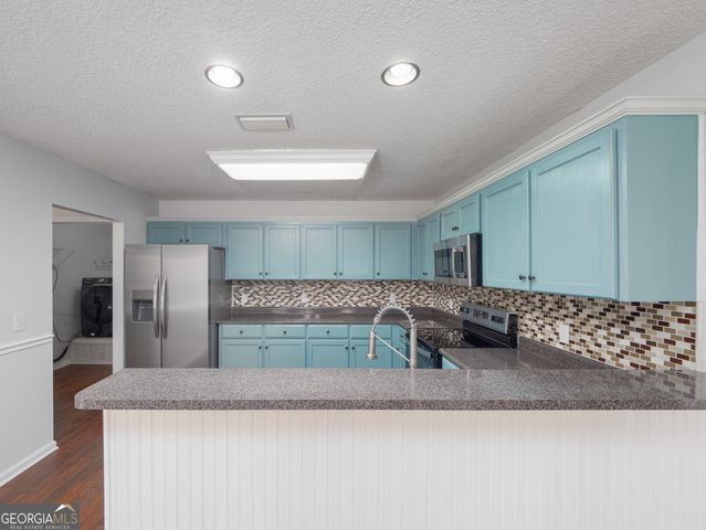 102 Winchester Road, Waverly, GA 31565