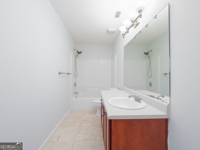 102 Winchester Road, Waverly, GA 31565