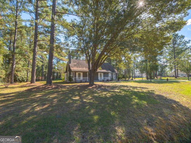 102 Winchester Road, Waverly, GA 31565