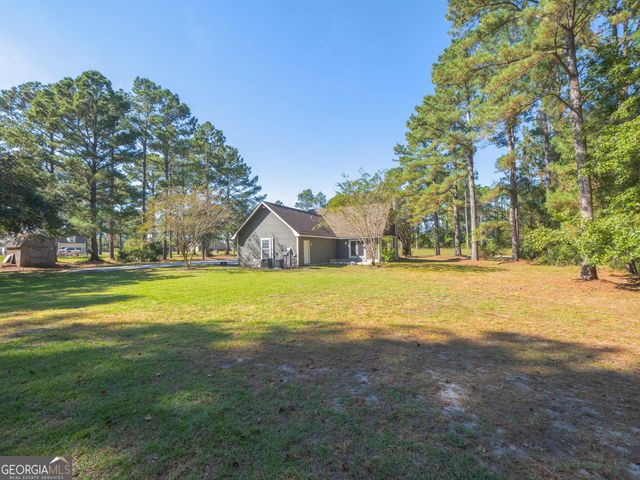 102 Winchester Road, Waverly, GA 31565