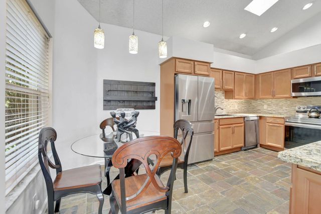6694 NW 26th Way, Boca Raton, FL 33496