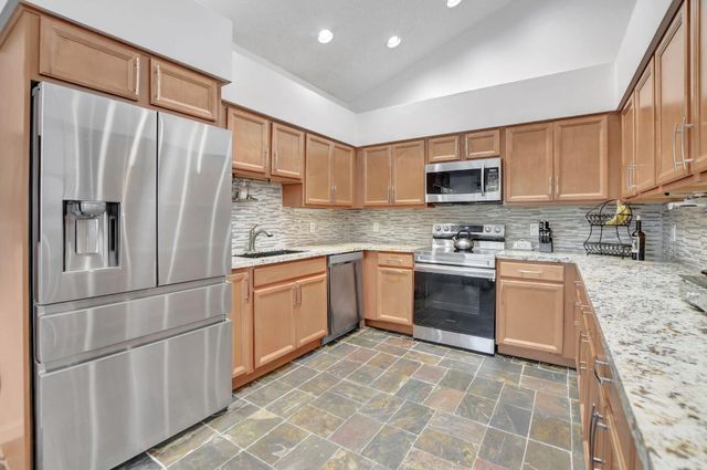 6694 NW 26th Way, Boca Raton, FL 33496