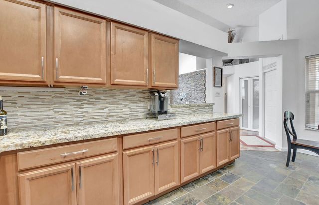 6694 NW 26th Way, Boca Raton, FL 33496