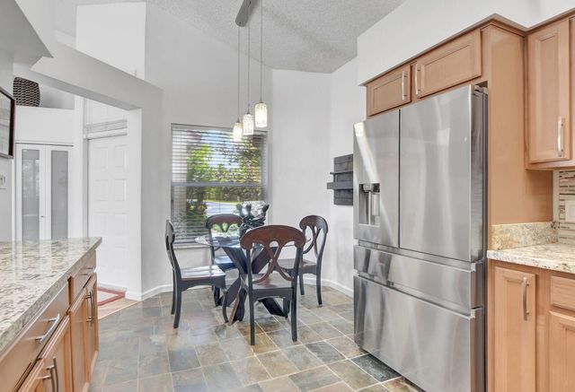 6694 NW 26th Way, Boca Raton, FL 33496