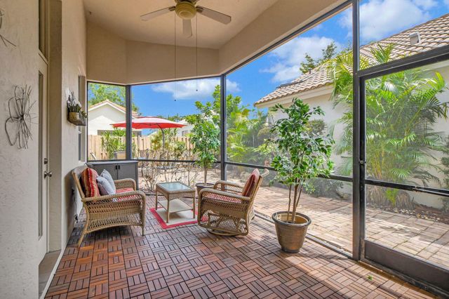 6694 NW 26th Way, Boca Raton, FL 33496