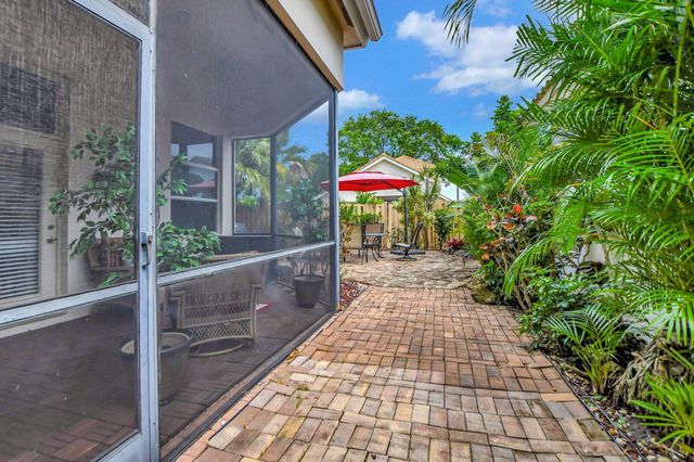 6694 NW 26th Way, Boca Raton, FL 33496