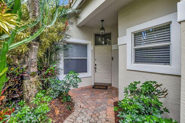 6694 NW 26th Way, Boca Raton, FL 33496