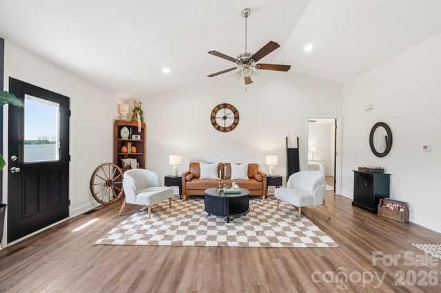 3923 Ritchie Road, Lincolnton, NC 28092