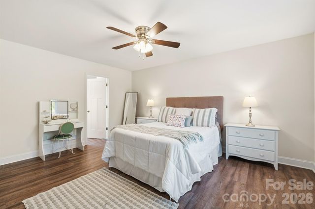 3923 Ritchie Road, Lincolnton, NC 28092