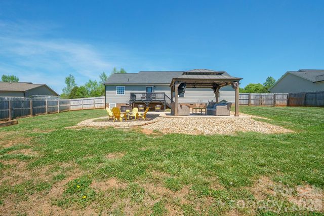 3923 Ritchie Road, Lincolnton, NC 28092