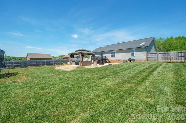 3923 Ritchie Road, Lincolnton, NC 28092