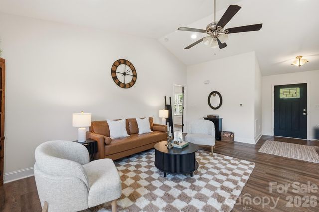 3923 Ritchie Road, Lincolnton, NC 28092