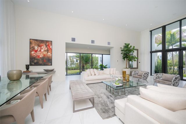 16629 N Botaniko Drive, Weston, FL 33326