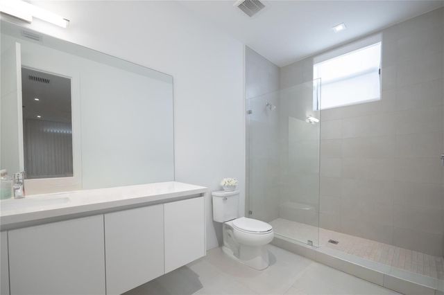 16629 N Botaniko Drive, Weston, FL 33326