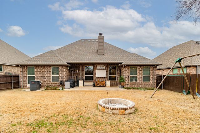 161 Windy Glen Drive, Decatur, TX 76234