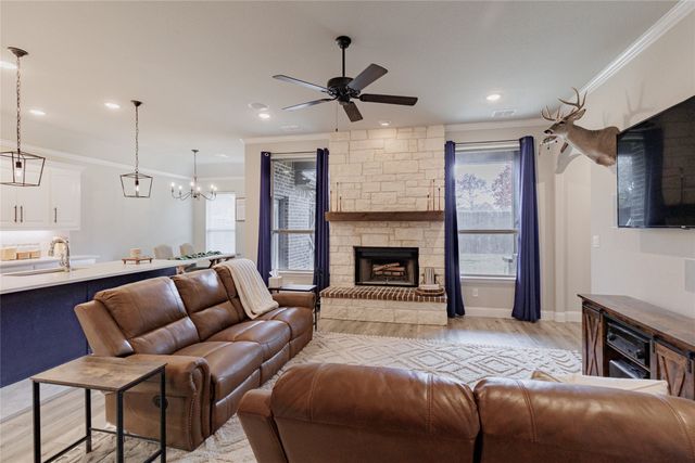 161 Windy Glen Drive, Decatur, TX 76234