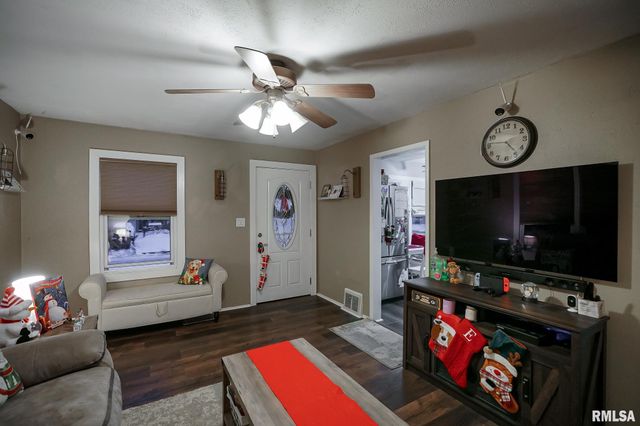 429 W LAKEWOOD Avenue, Peoria, IL 61614