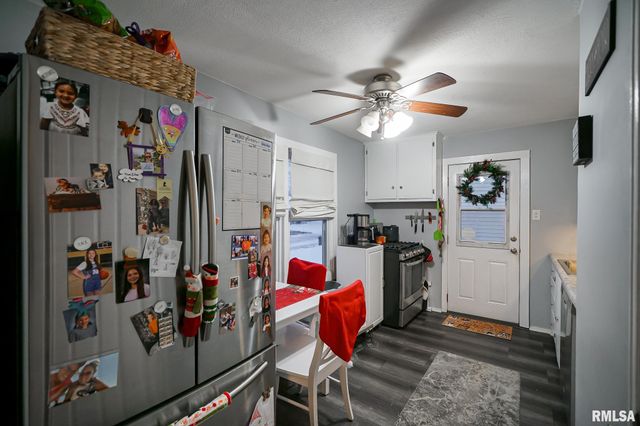 429 W LAKEWOOD Avenue, Peoria, IL 61614