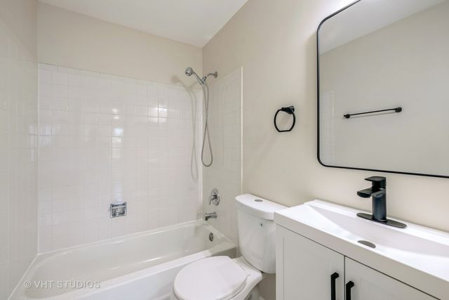 1828 Oslo Court, Mundelein, IL 60060