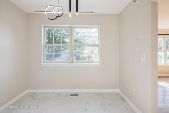 1828 Oslo Court, Mundelein, IL 60060