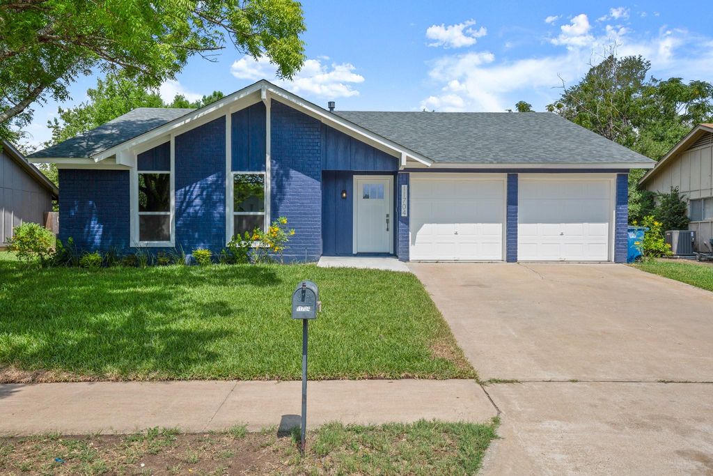 11704 Santa Cruz DR, Austin, TX 78759