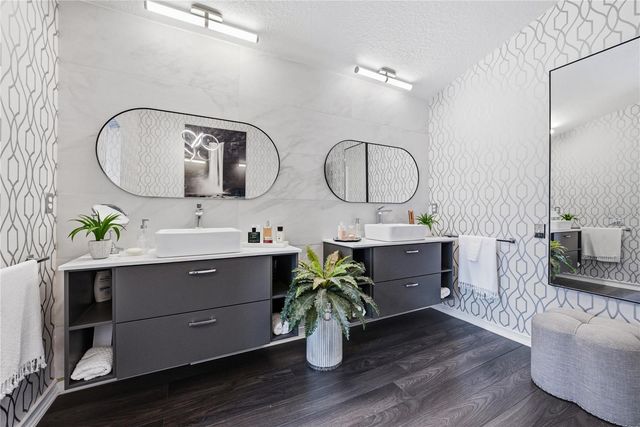 8785 ASHWORTH DRIVE, Tampa, FL 33647