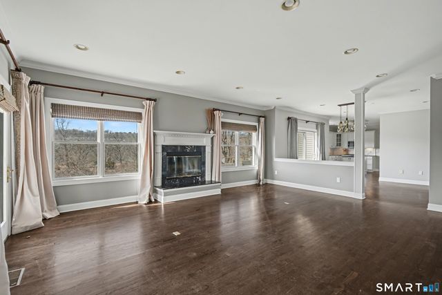 89 Masters Lane, Milford, CT 06461