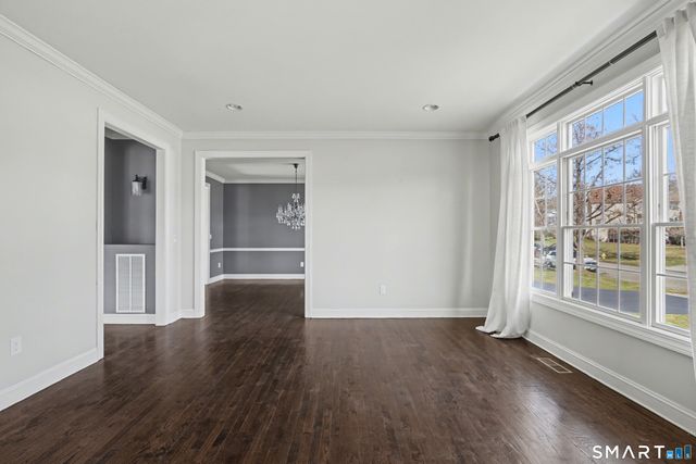 89 Masters Lane, Milford, CT 06461