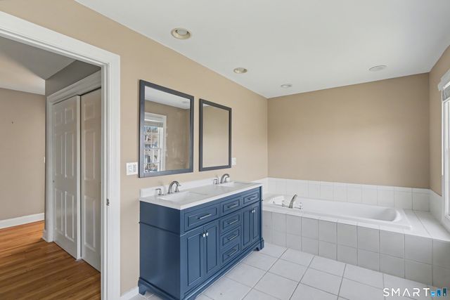 89 Masters Lane, Milford, CT 06461