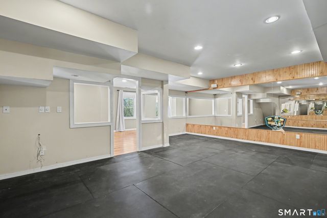 89 Masters Lane, Milford, CT 06461