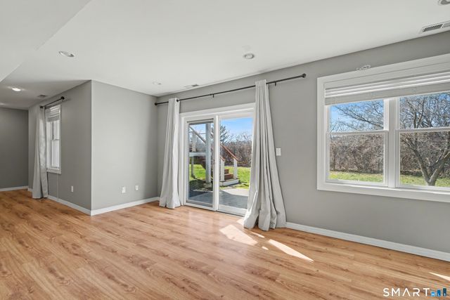 89 Masters Lane, Milford, CT 06461