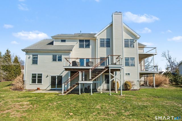 89 Masters Lane, Milford, CT 06461