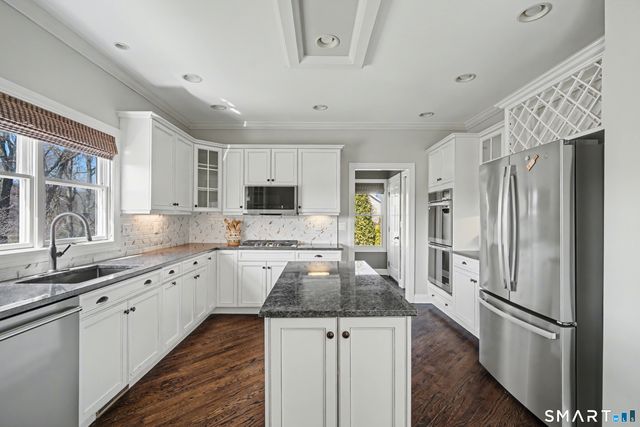 89 Masters Lane, Milford, CT 06461